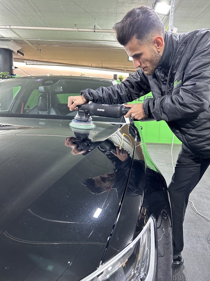 Maschinenpolitur bei Drive Clean